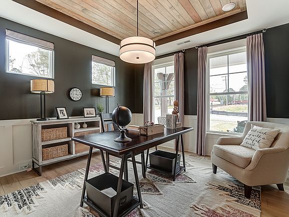 These photos are representative of this floor plan, but all options may not be available in every co
