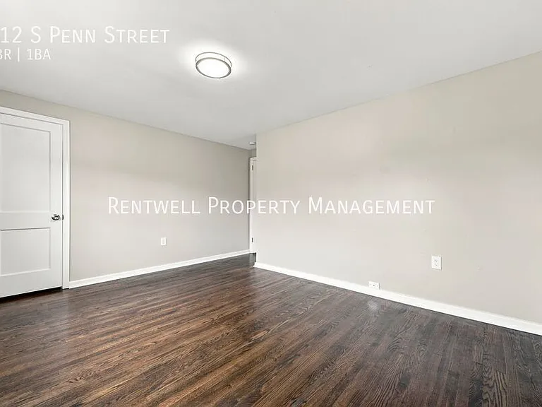 712 S Penn St — Photo 7
