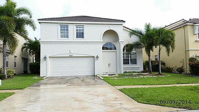 1st image of 2414 Westmont Dr