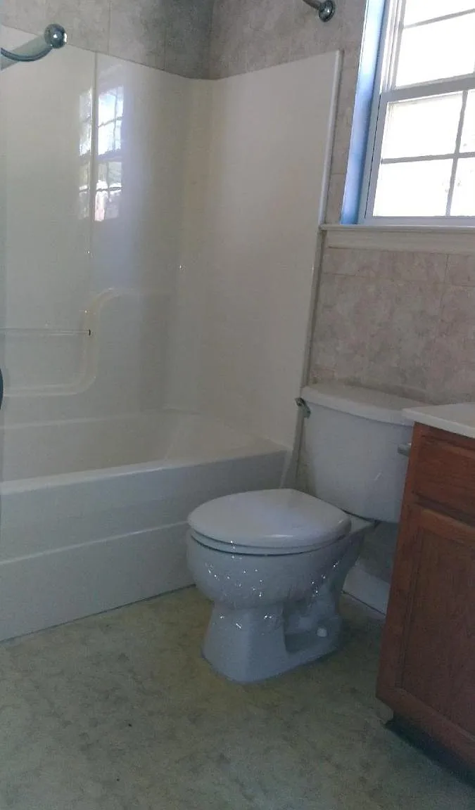 3 bed, 1401 sqft, $1,800 — Photo 4