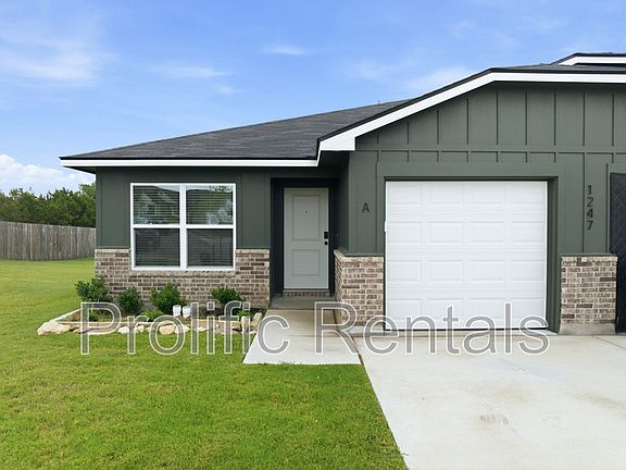 2nd image of 1247 Concord Dr #A
