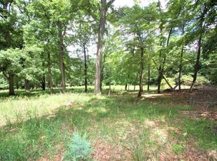 45 Winter Ln, Watchung, NJ 07069
