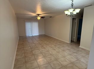 4911 York St APT 4, Cape Coral, FL 33904