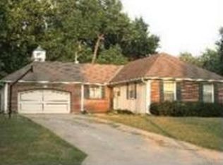 209 Hawthorne Dr, Belton, MO 64012