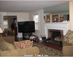 4th image of 645 Fountain St