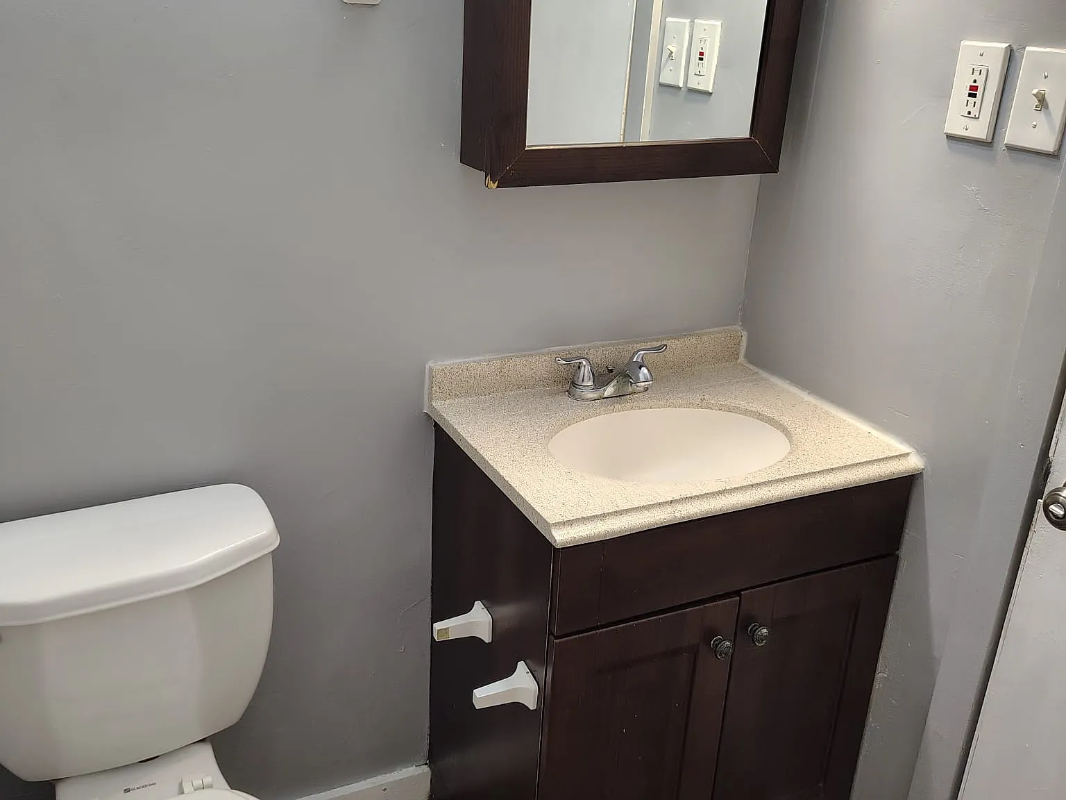 340 W Washington St — Photo 4