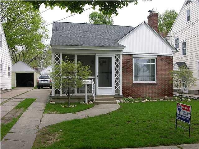 1st image of 60 Wallinwood Ave NE