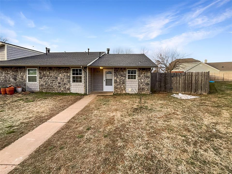 1st image of 104 Vinita Dr
