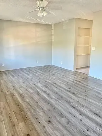 2 bed, 720 sqft, $2,295 — Photo 4