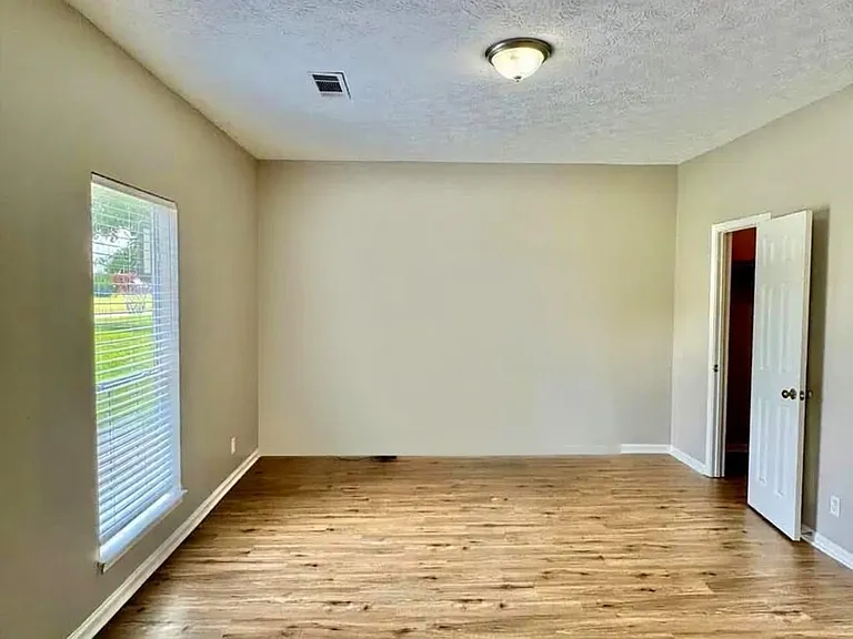 1514 Hogan Rd #MAIN — Photo 6