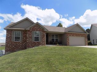 2204 Koerner Ct, Washington, MO 63090