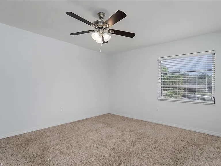 180 Cypress Way E #B212 — Photo 17