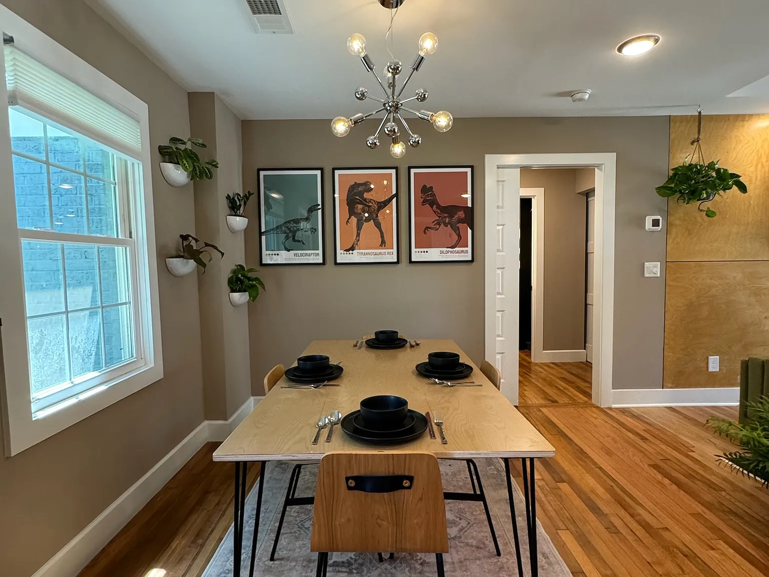 1105 Pauline Ave — Photo 4