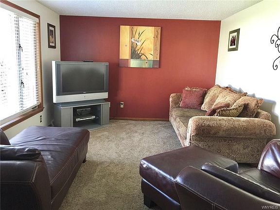 5th image of 1115 S Penora St