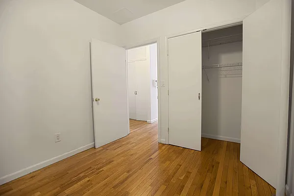 Rented by Avenues Real Estate | media 11