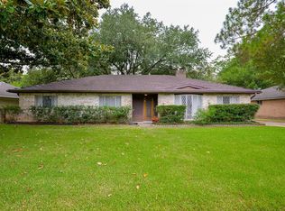 10947 Vanderford Dr, Houston, TX 77099