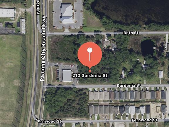 3rd image of 210 Gardenia St