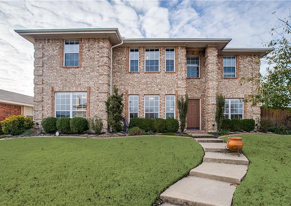 1st image of 1704 Summer Glen Dr