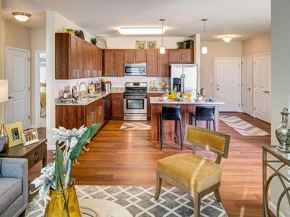 Luxury Apartments with Granite Countertops and Stainless Ste
