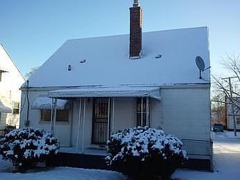 2nd image of 20243 Bradford St