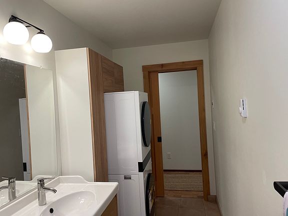 3rd image of 201 Umatilla Ave #1