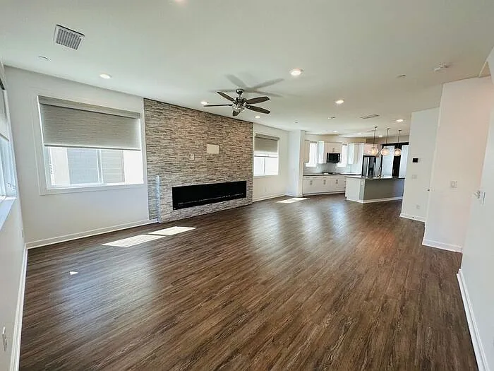 1835 Vesta Dr — Photo 11