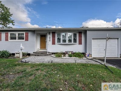 25 Drexel Dr, Jackson, NJ, 08527