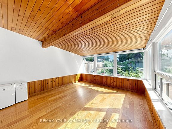 5th image of 73 Robinson Ave W