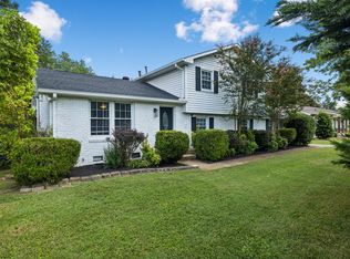 8072 Sawyer Brown Rd, Nashville, TN 37221
