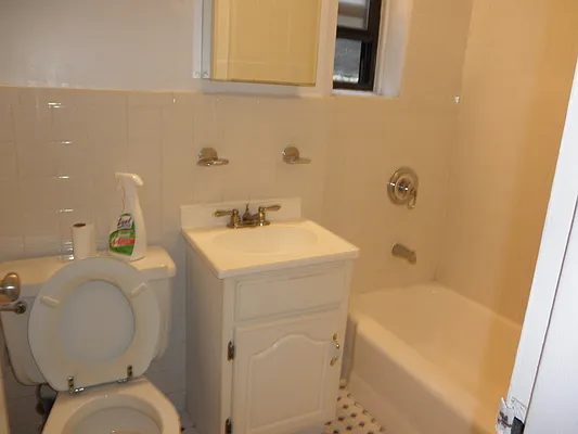 Rented by RV Realty | media 20