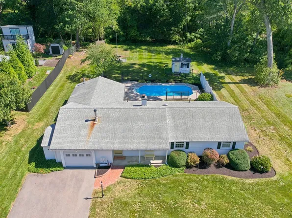 7 Myrna Rd, Framingham, MA 01701
