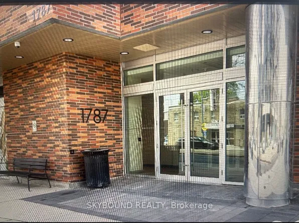 1787 Saint Clair Ave W, Toronto, ON