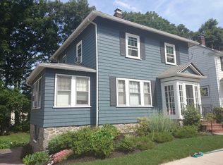 12 Robin St, West Roxbury, MA 02132