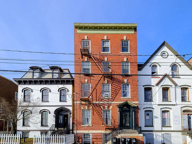 277 Grand St #2 — Photo 9