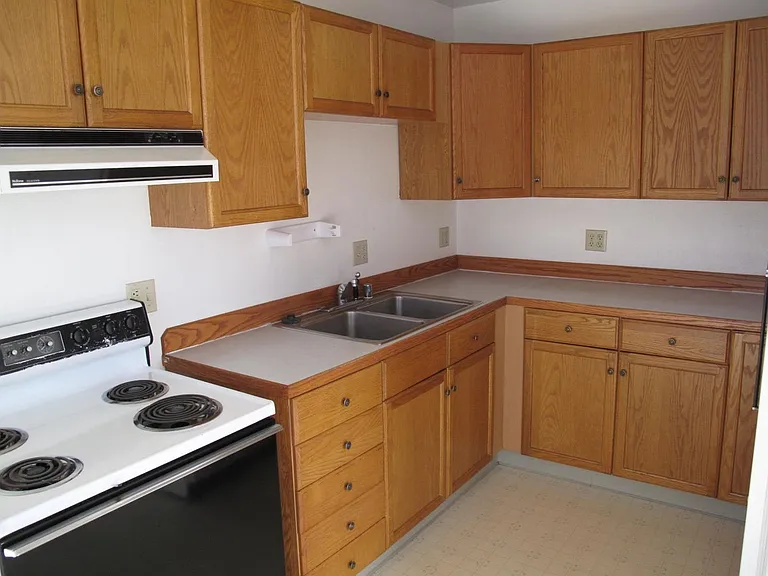 1514 Lynden Way #B — Photo 9