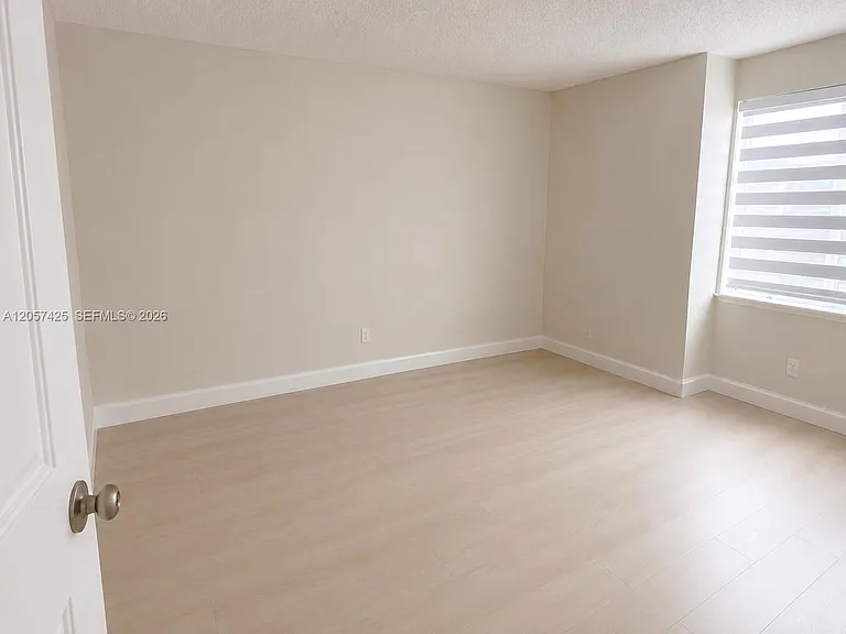 6216 SW 129th Ave — Photo 10