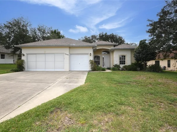 5648 W Hunters Ridge Cir, Lecanto, FL 34461