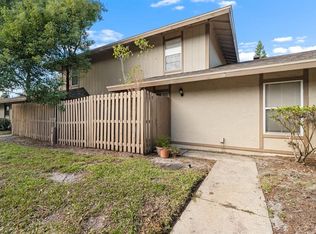 903 Buck Ct, Brandon, FL 33511