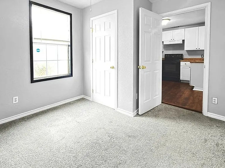 410 Mayborn Dr — Photo 10