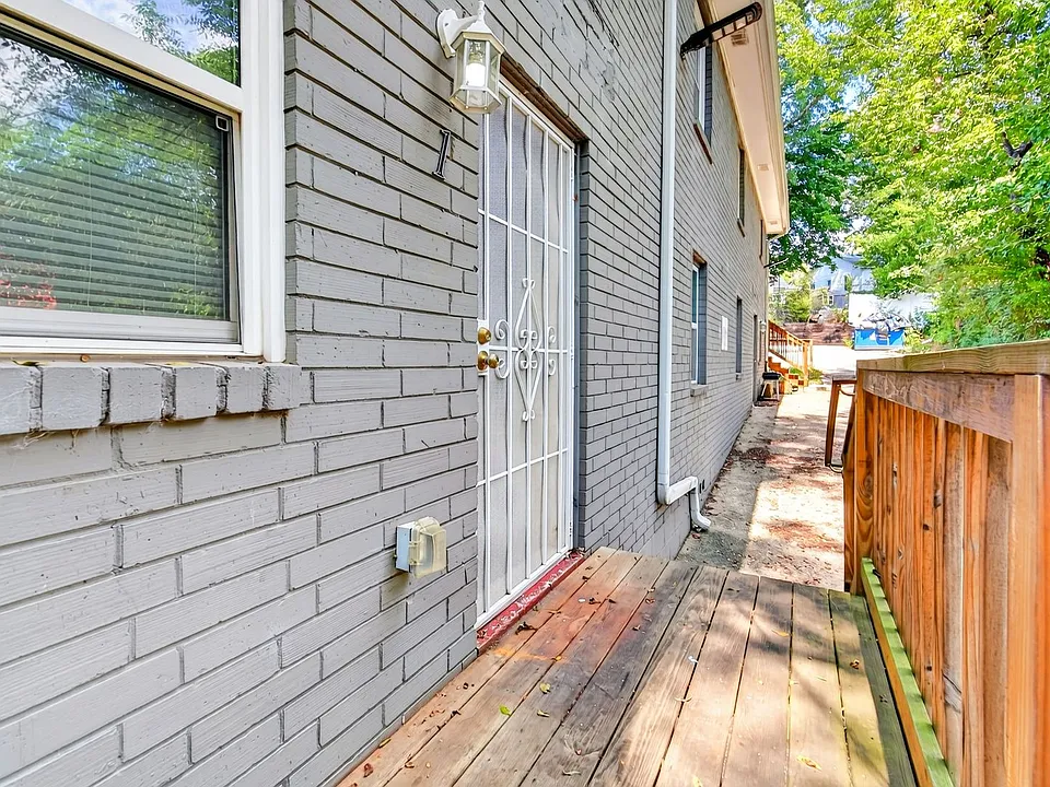 199 Troy St NW