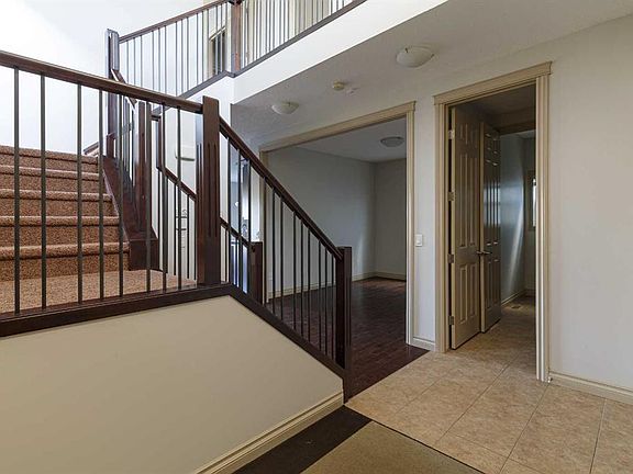 4th image of 200 S Evansborough Way NW