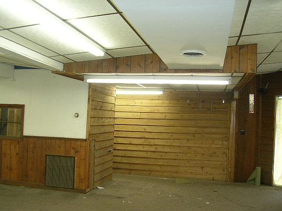 2nd image of 501 South Commercial