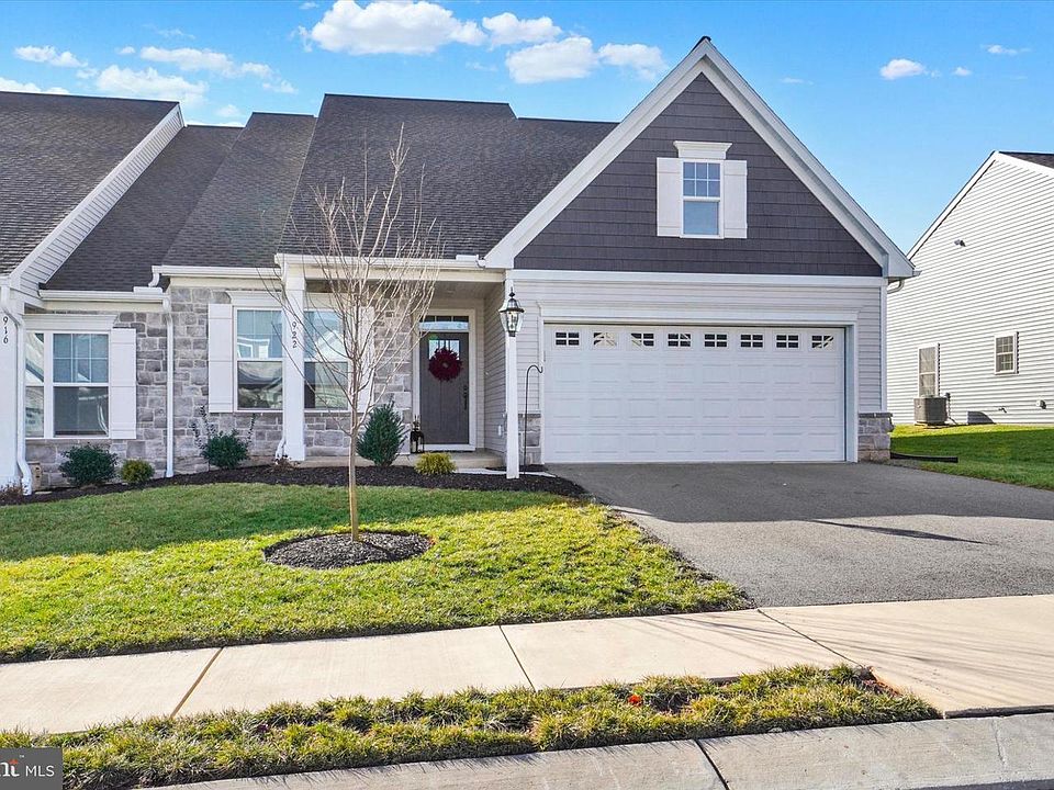 1st image of 922 Shadowbrooke Dr