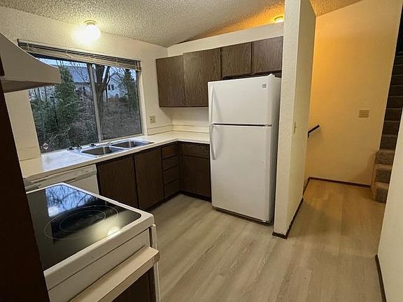 4th image of 8605 22nd St W