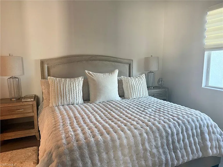 9179 Cayman Dr — Photo 16
