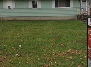 4387 Bennett Dr, Burton, MI 48519