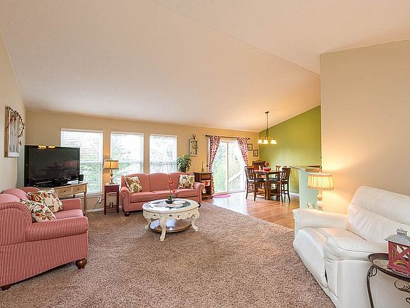 5th image of 1871 Hollow Creek Dr SE