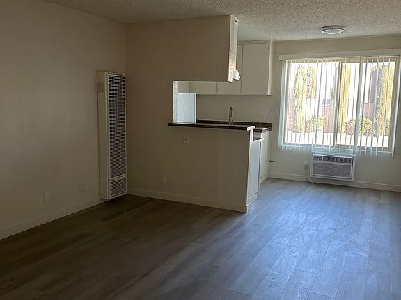 2nd image of 11450 Calvert St APT 14
