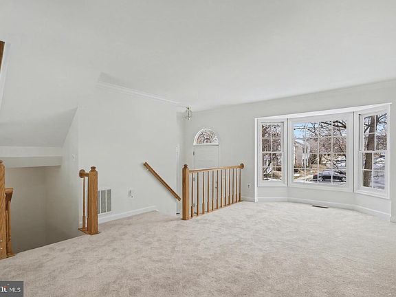 4th image of 3752 Farmland Dr