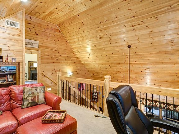 23rd image of 58 Morley Dr